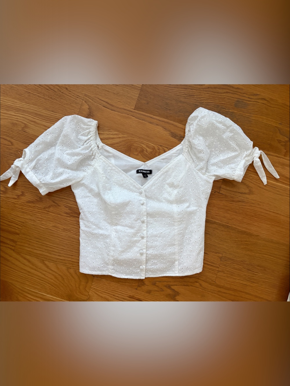 Express White Eyelet Puff-Sleeve Crop Top